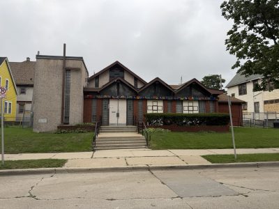 1717 W. Meinecke Ave.