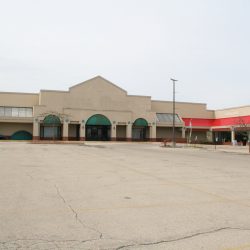 8603-8665 W. Brown Deer Rd. Photo by Jeramey Jannene.