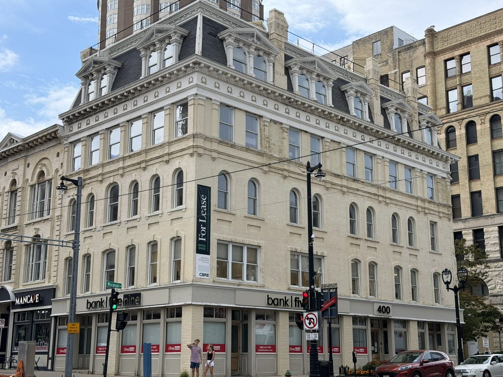 400-408 E. Wisconsin Ave. Photo by Jeramey Jannene.