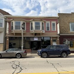 2639-2643 S. Kinnickinnic Ave. Photo by Jeramey Jannene.