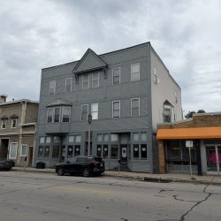 2234-2238 S. Kinnickinnic Ave. Photo by Jeramey Jannene.