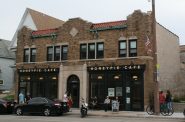 Photo taken July 30th, 2021 by Jeramey Jannene. All Rights Reserved. — Bay View Building (Honeypie Cafe)