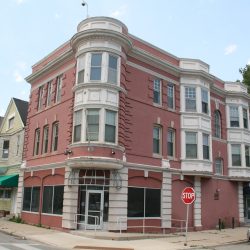 2100 W. Wells St. Photo by Jeramey Jannene.