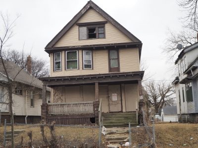 2607-2609 W. Auer Ave.