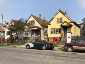 1616 and 1620 W. Windlake Ave. Photo by Jeramey Jannene.