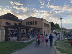South Shore Terrace. Photo by Jeramey Jannene.