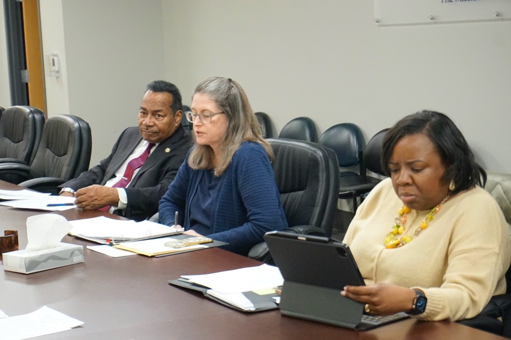 The city of Milwaukee withdrew Commissioner Jackie Q. Carter (right) from the Social Development Commission board on Friday. Pam Fendt (center) was withdrawn from the SDC board by her appointee, United Way of Greater & Waukesha County, on Oct. 13. (Photo by Meredith Melland)