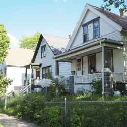 133 and 137 E. Burleigh St. Photo by Jeramey Jannene.