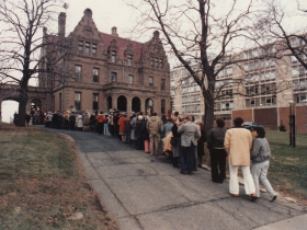 Tour Line for Pabst Mansion - 1984