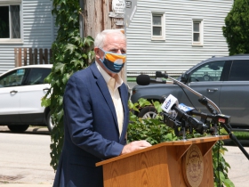 Mayor Tom Barrett