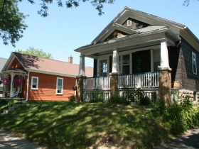 2556 N. Shore Dr.