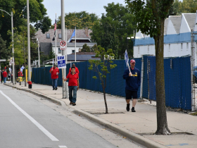 Striking Workers at Mopar Plant on S. Clement Ave.