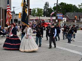 Re-enactors at 2024 Bay View 4th of July Parade