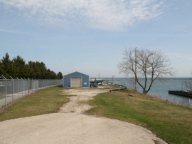 2452 S. Lincoln Memorial Dr.