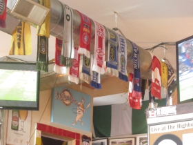 Highbury Pub Scarves