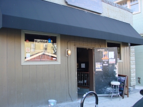 Blackbird Bar