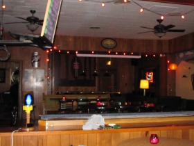 Lee's Luxury Lounge