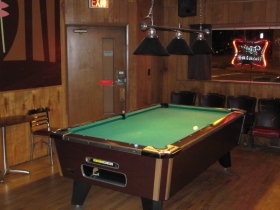 Lee's Luxury Lounge