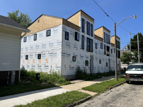921-925 E. Otjen St.