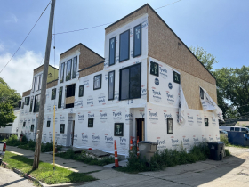 921-925 E. Otjen St.