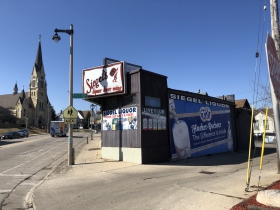 Siegel's Liquor, 2632 S. Kinnickinnic Ave.