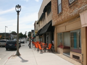 LuLu Cafe & Bar
