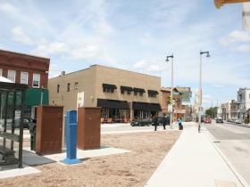 LuLu Cafe & Bar in the distance