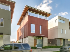 851 E. Reservoir Ave.