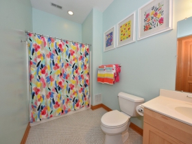 1809 N. Commerce St., #103
