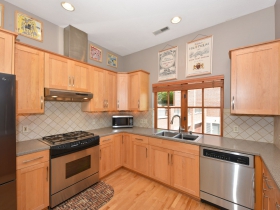 1809 N. Commerce St., #103