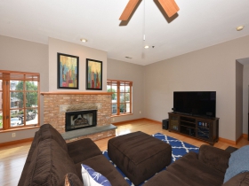 1809 N. Commerce St., #103