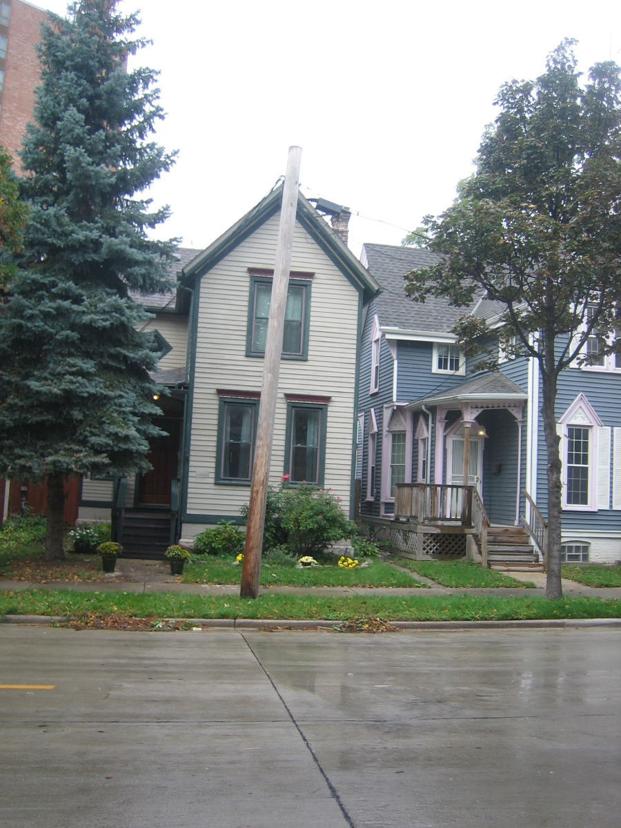 House Confidential: Jon Richards’ Very Old Style Home