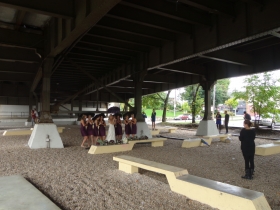 Wedding photos under the Marsupial Bridge.