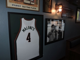 Malone's On Brady