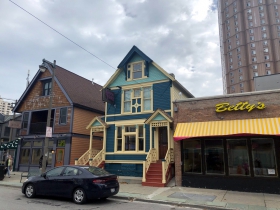 1235-1237 E. Brady St.