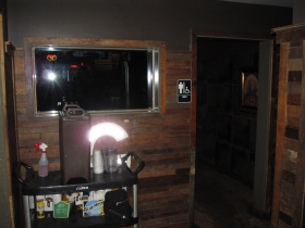 One-way window