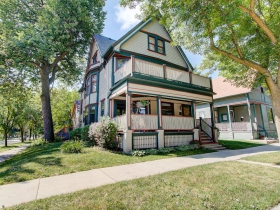 203 W. Lloyd St.