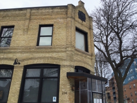 Uncle Wolfie’s Breakfast Tavern