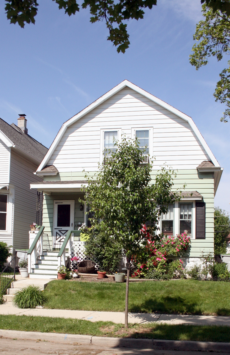 House Confidential: Blustery Bob Donovan’s Bungalow