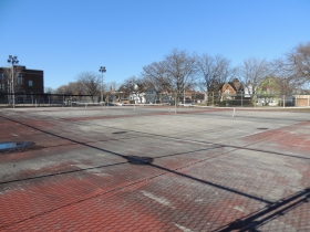 Burnham Park Tennis Courts