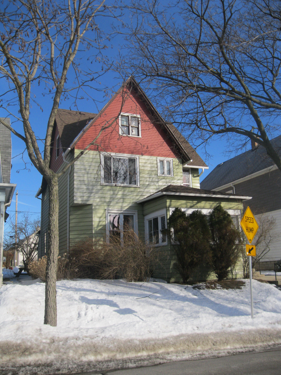 House Confidential: Bruce Murphy’s Home for Editors
