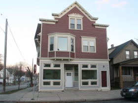 2033 W. Scott St.