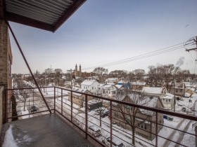 215 W. Maple St., #404