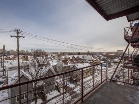215 W. Maple St., #404