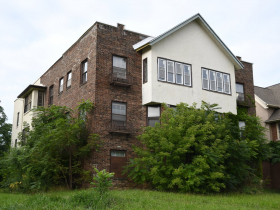 3226 W. Wisconsin Ave.