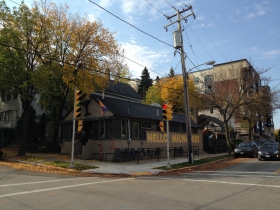 Finks, 1875 N. Humboldt Ave.
