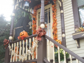 Kane Place Cottage Celebrates the Seasons