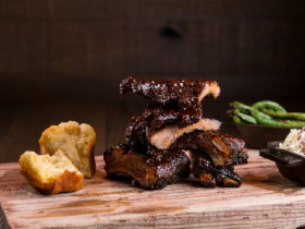 Big Daddy's Brew and Que - Smoked Baby Back Ribs