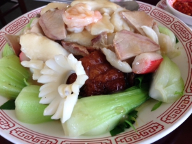 Fortune's 8 Treasure Duck served.