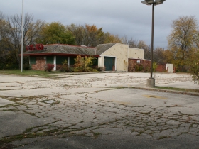 3100-3120 W. Capitol Dr.